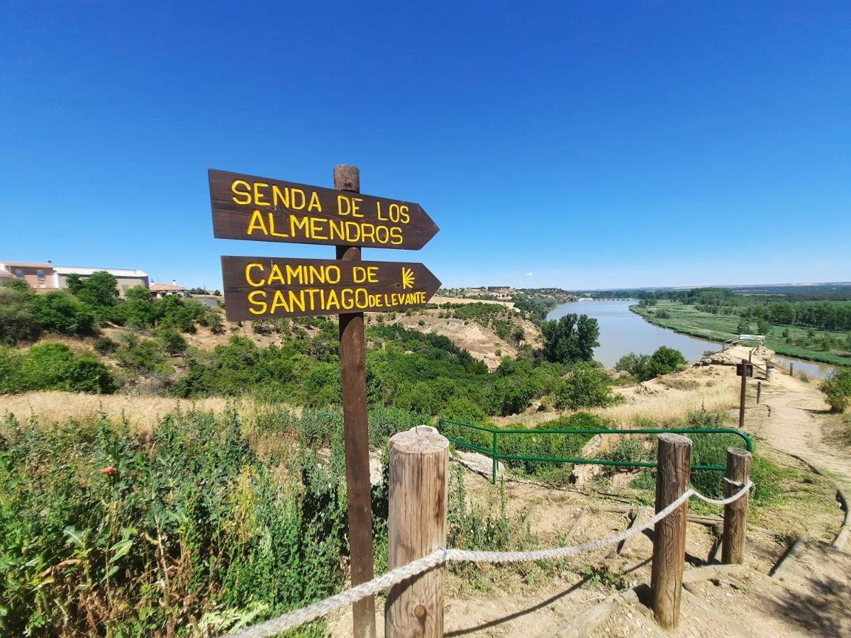 Beautiful Alamedas - Una Casa Rural Con Una Historia Unica Castronuno Exterior foto