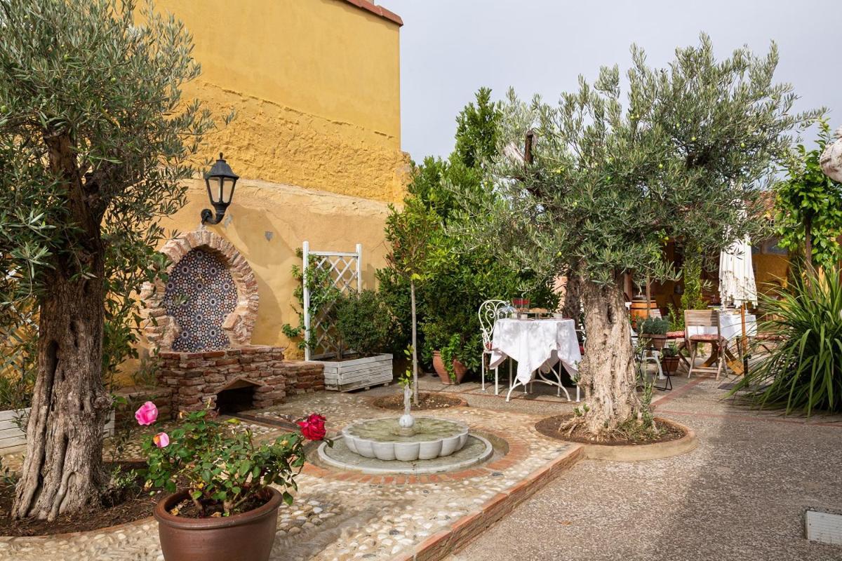 Beautiful Alamedas - Una Casa Rural Con Una Historia Unica Castronuno Exterior foto