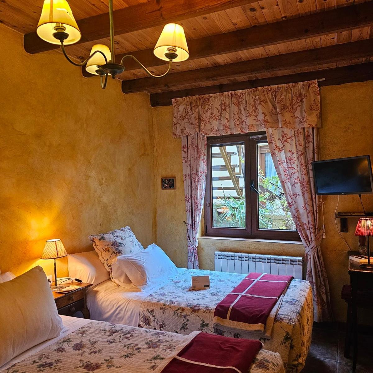 Beautiful Alamedas - Una Casa Rural Con Una Historia Unica Castronuno Exterior foto