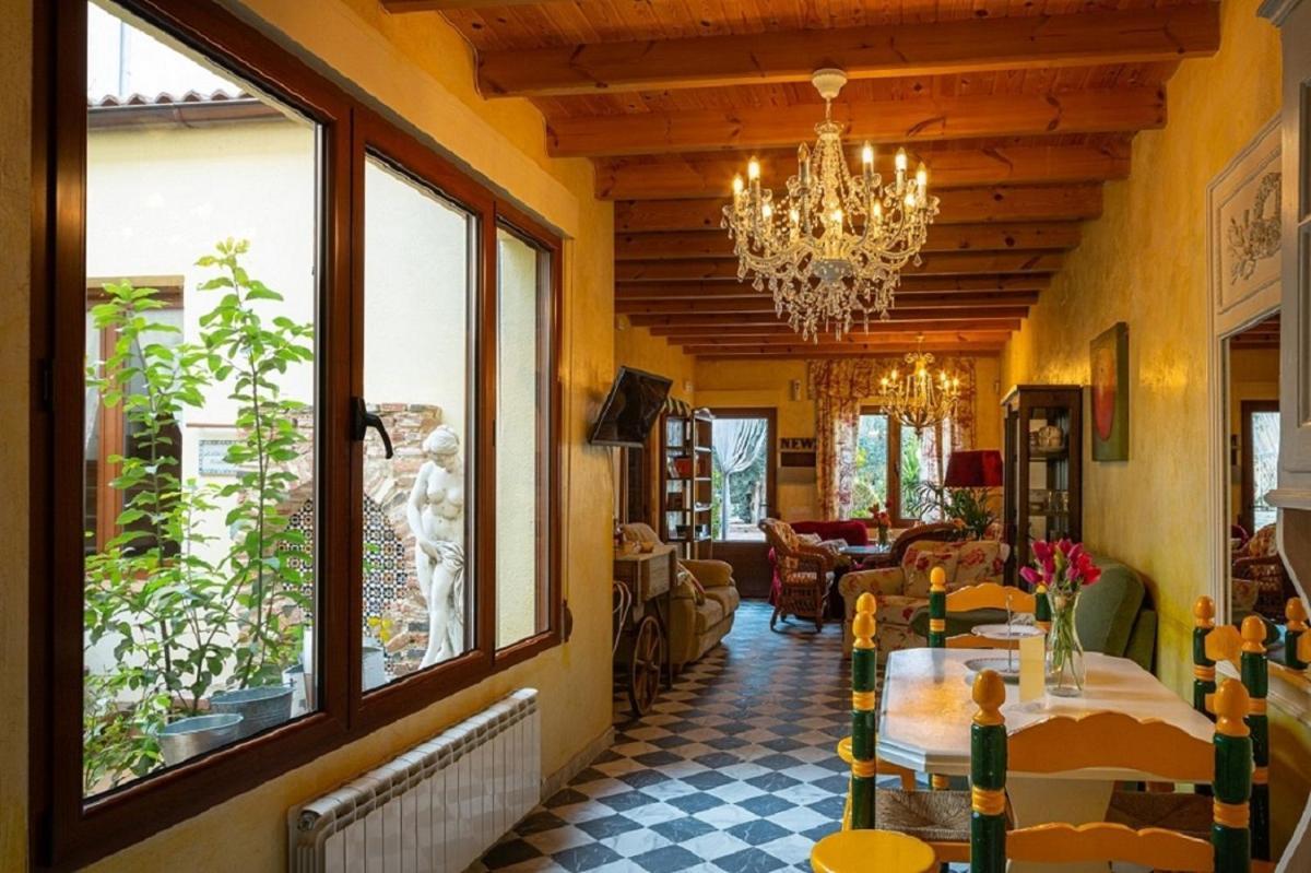 Beautiful Alamedas - Una Casa Rural Con Una Historia Unica Castronuno Exterior foto
